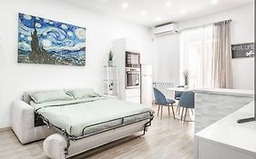 Artistic House Navigli-Duomo Netflix & Design