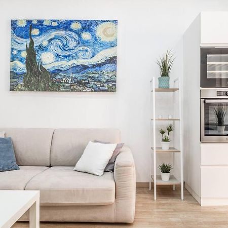 Artistic House Navigli-Duomo Netflix & Design Milan Exterior photo